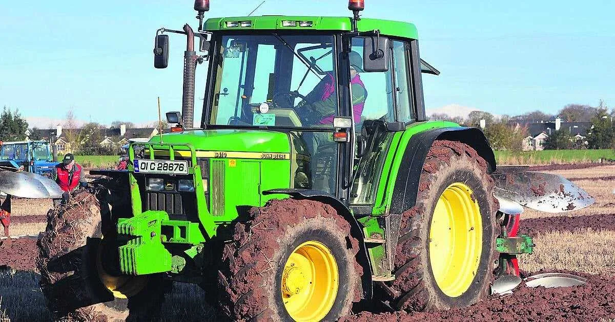 john deere 6910 premium specs