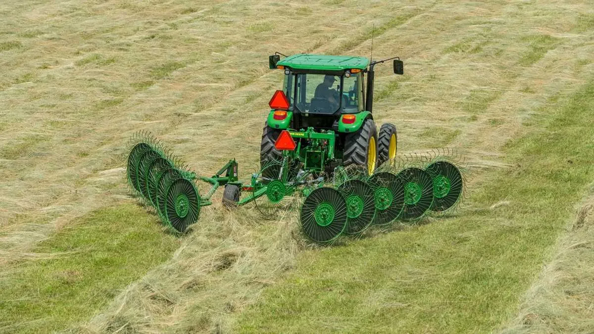 john deere 704 wheel rake specs