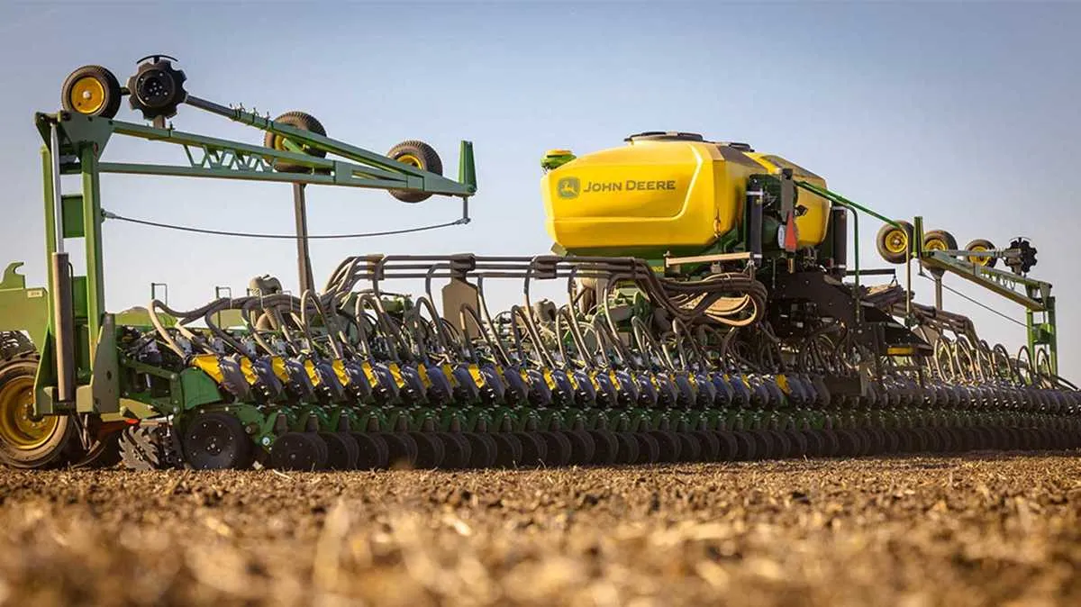 john deere 7200 4 row planter specs