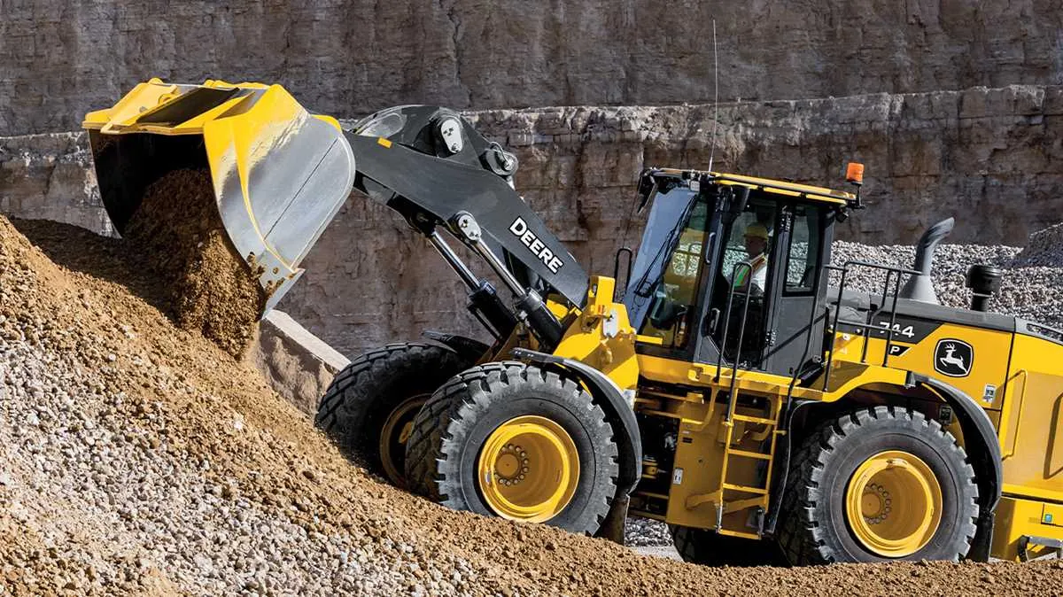 john deere 744p specs