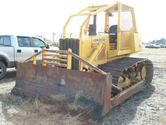 john deere 750b specs