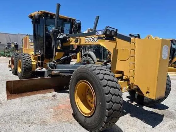 john deere 770g grader specs