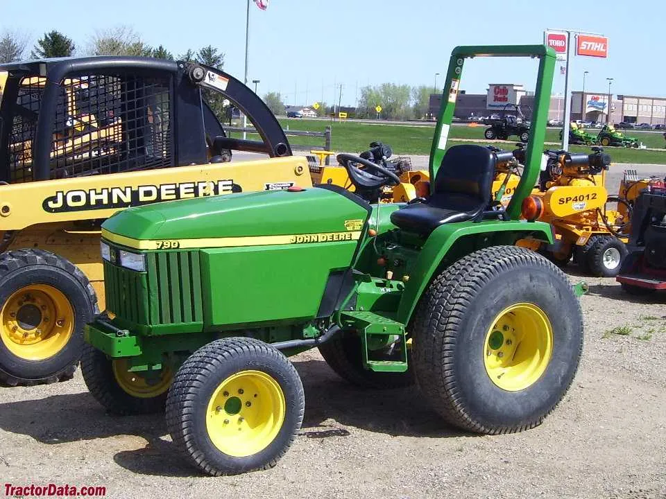 john deere 790 excavator specs