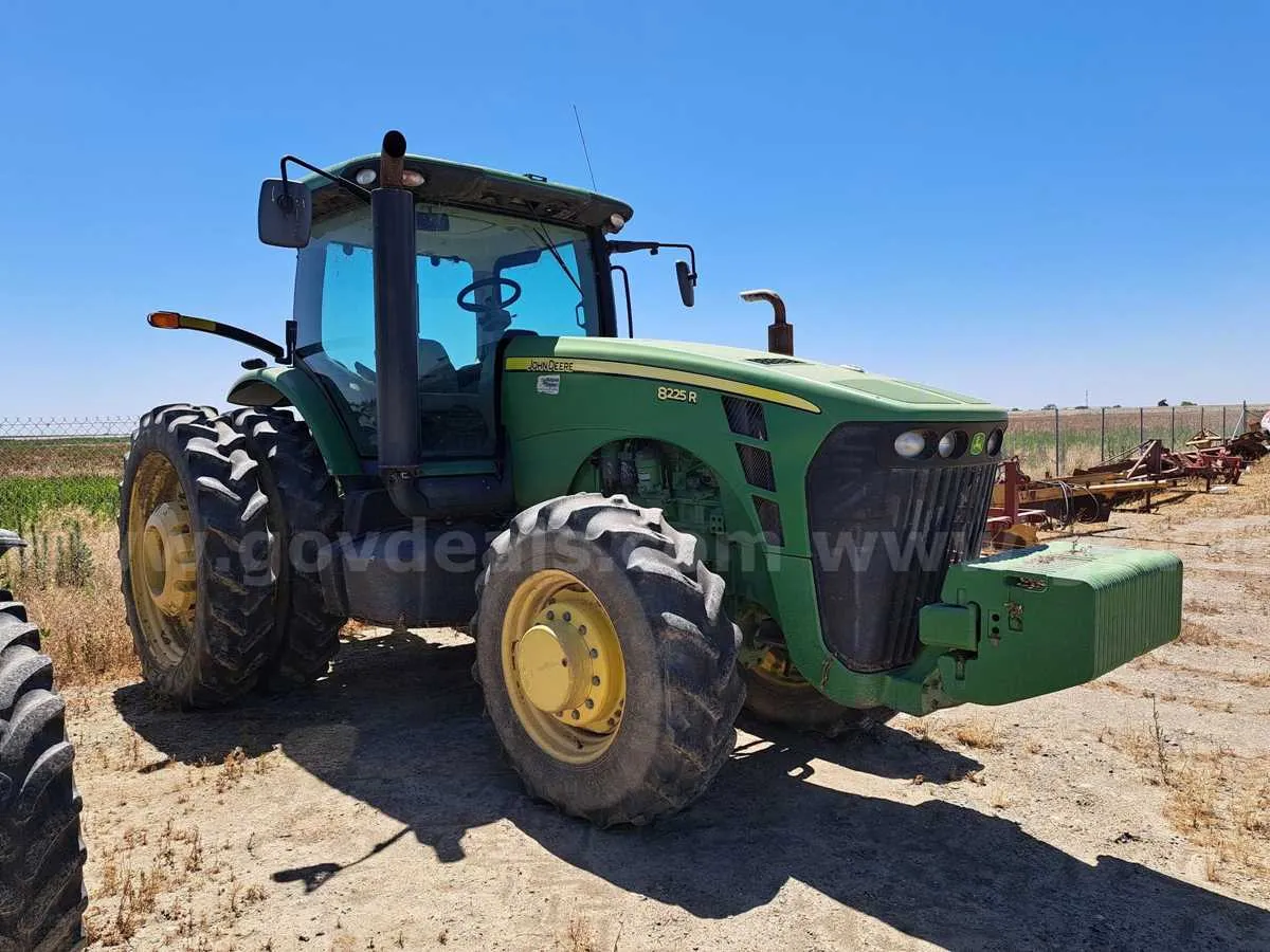 john deere 8225r tractor specs