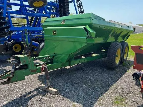 john deere 874 manure spreader specs