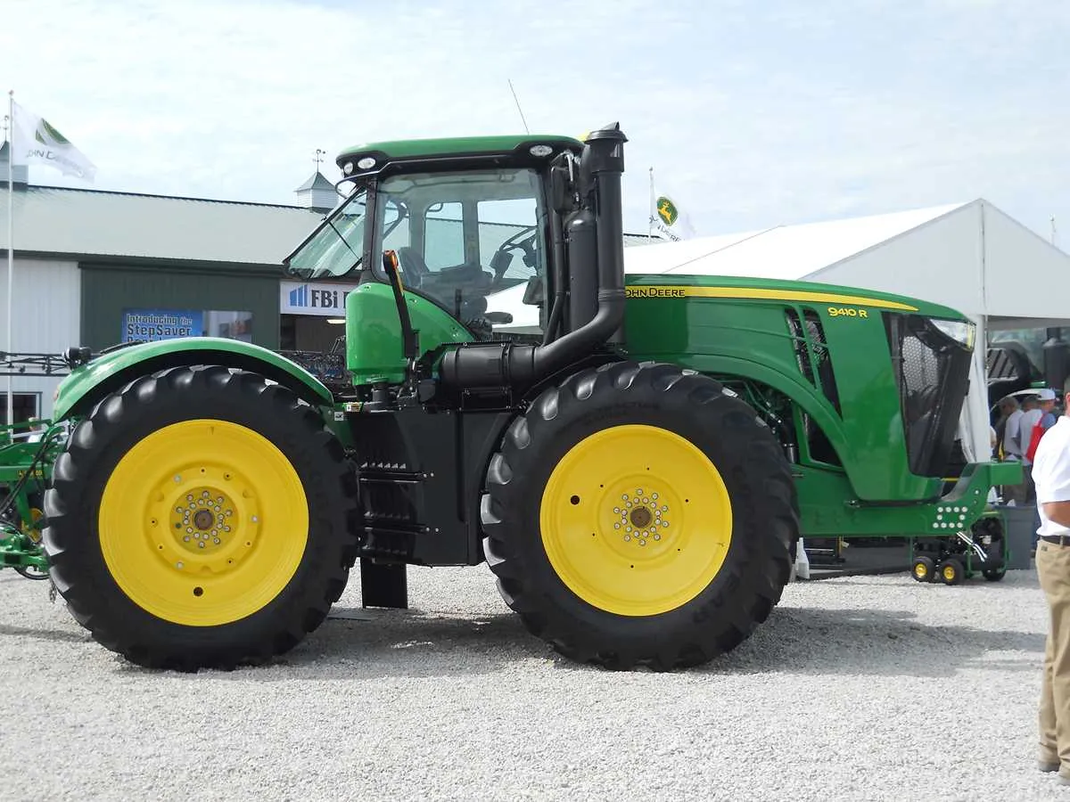 john deere 9410 combine engine specs