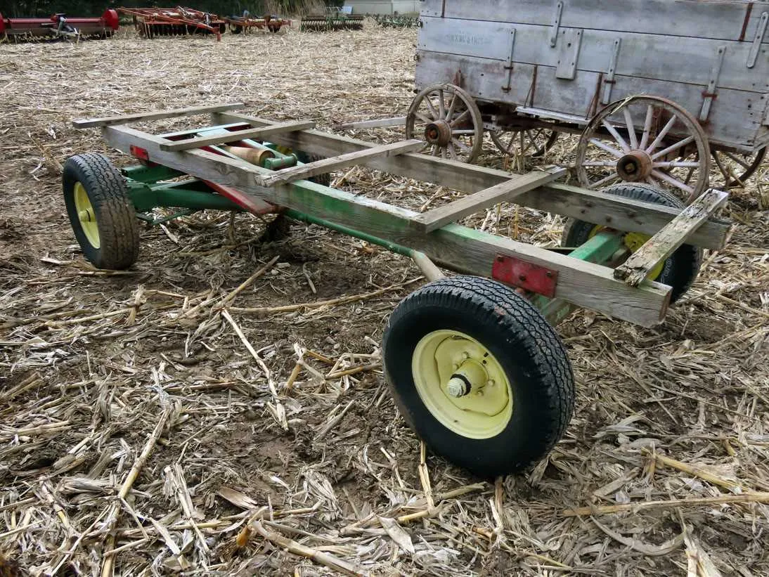 john deere 953 running gear specs