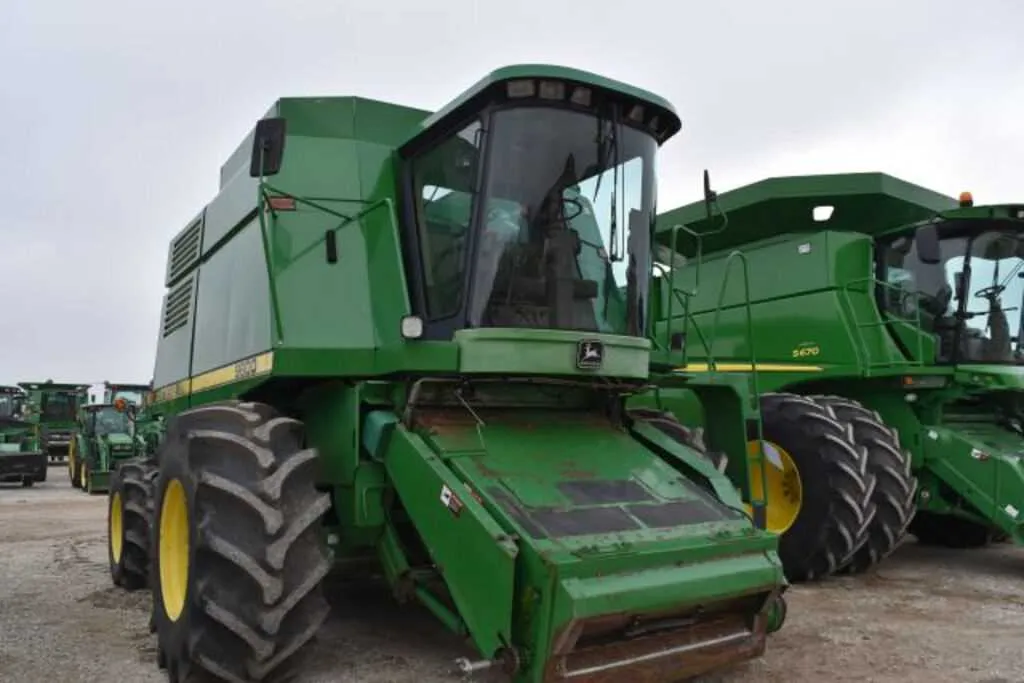 john deere 9600 combine engine specs