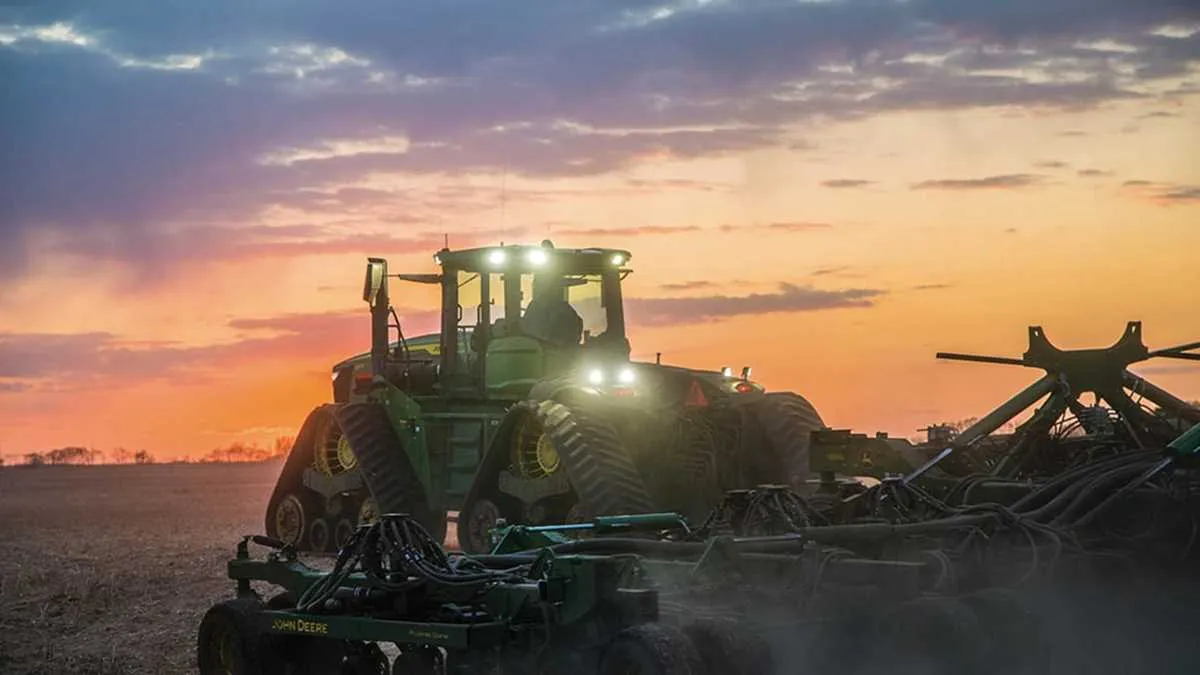 john deere 9rt specs