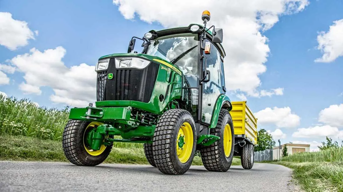 john deere l3046r specs