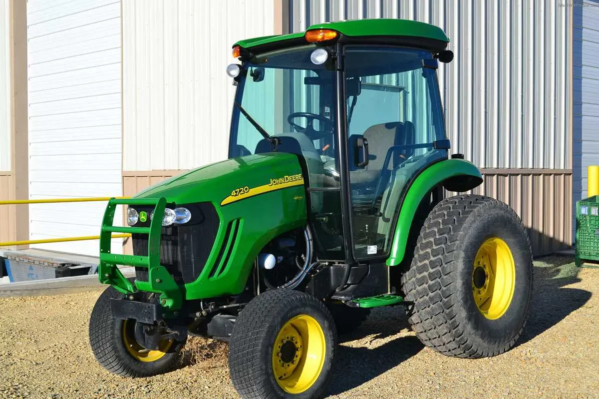 john deere specs 4720