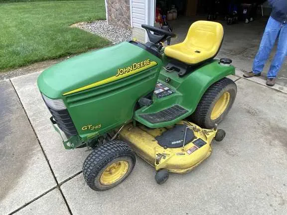 spec for john deere gt245