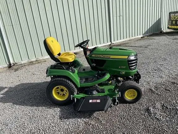 specs on john deere x750