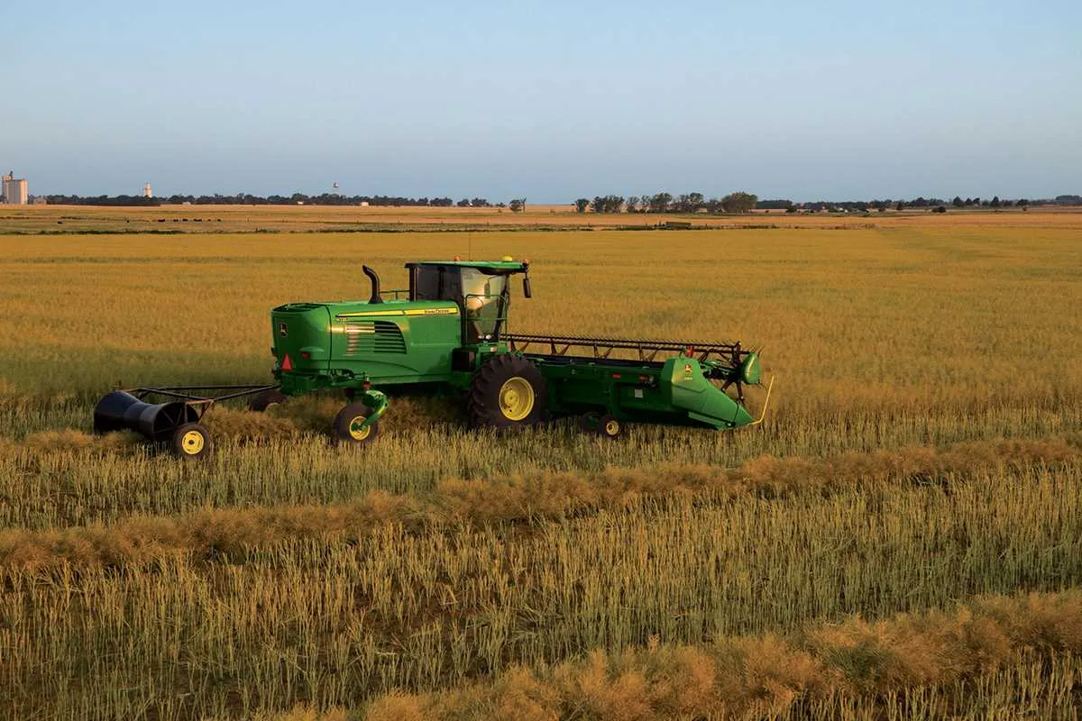 w235 john deere specs