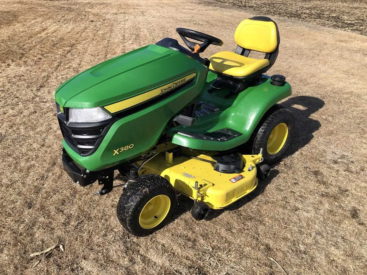 x380 john deere specs