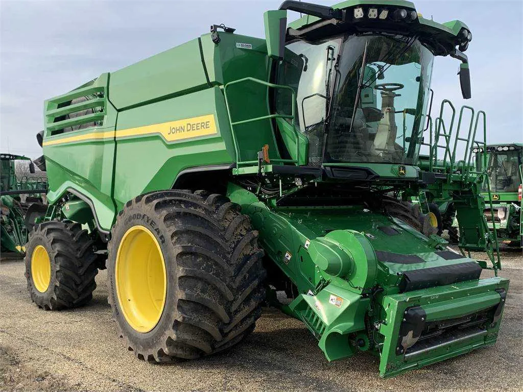 x9 john deere combine specs