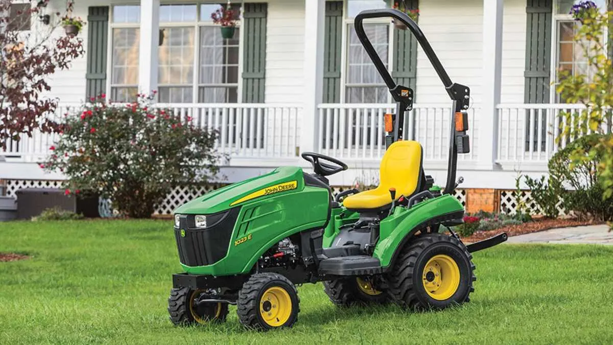 john deere 1025e specs