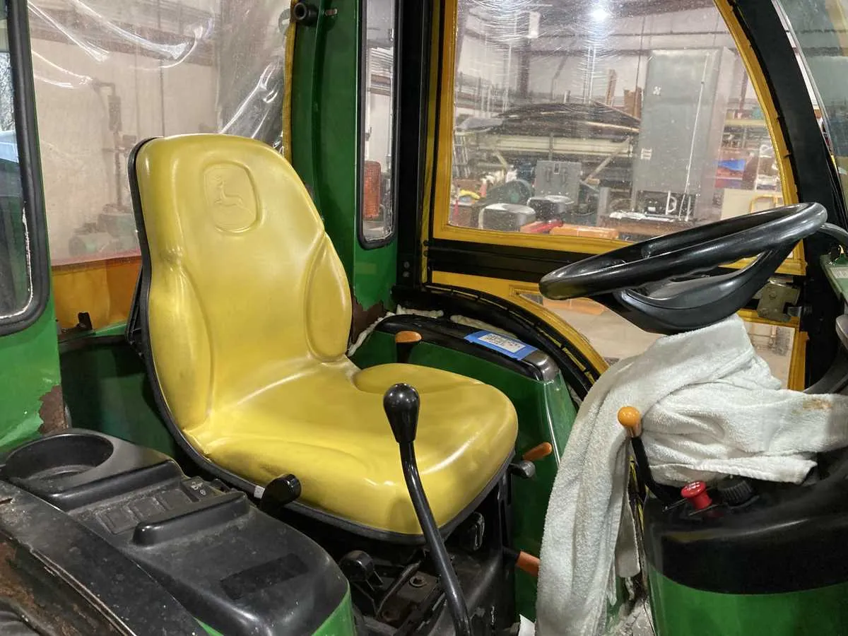 2007 john deere 3320 specs