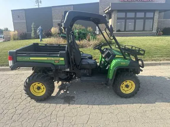 2014 john deere 825i specs