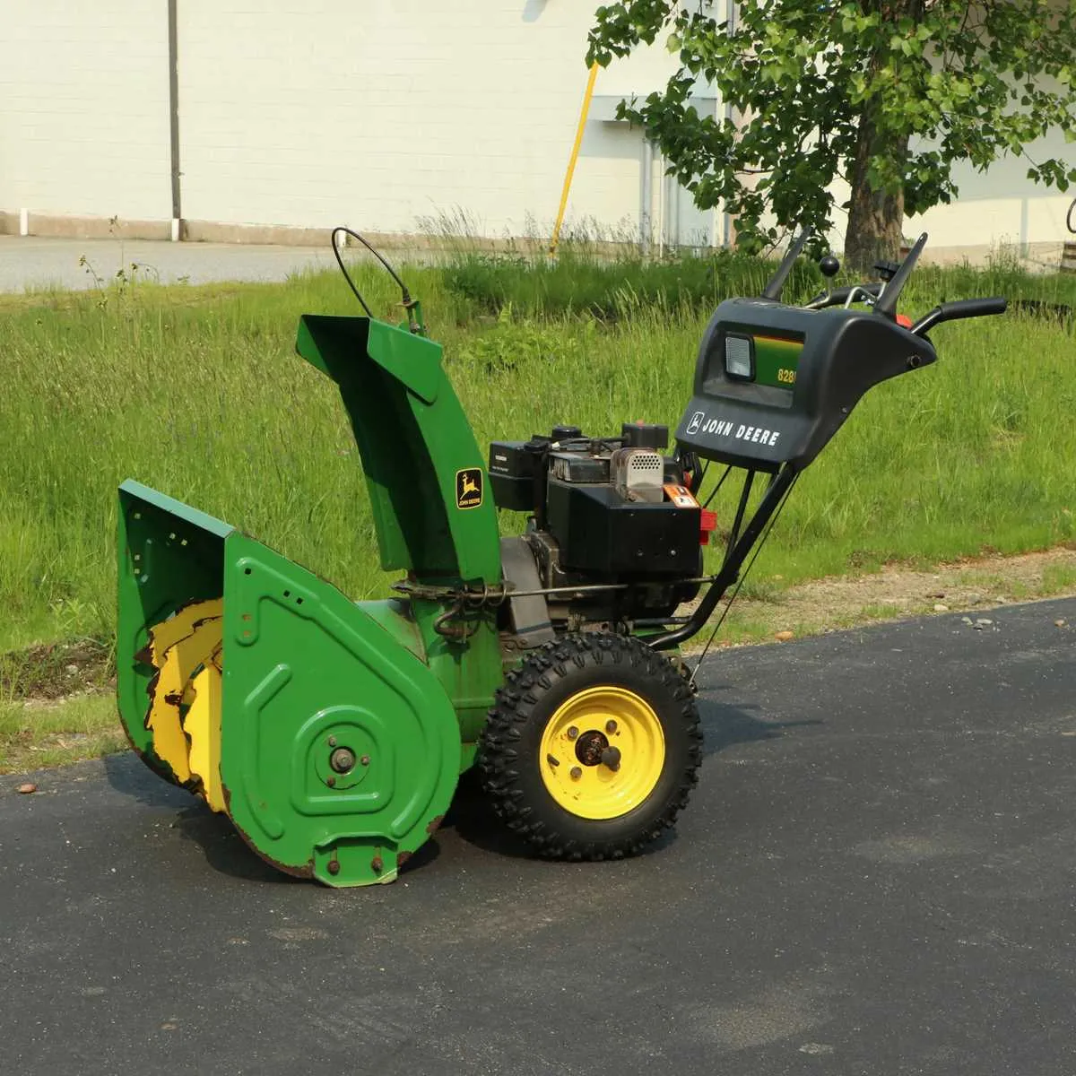 828d john deere blower spec