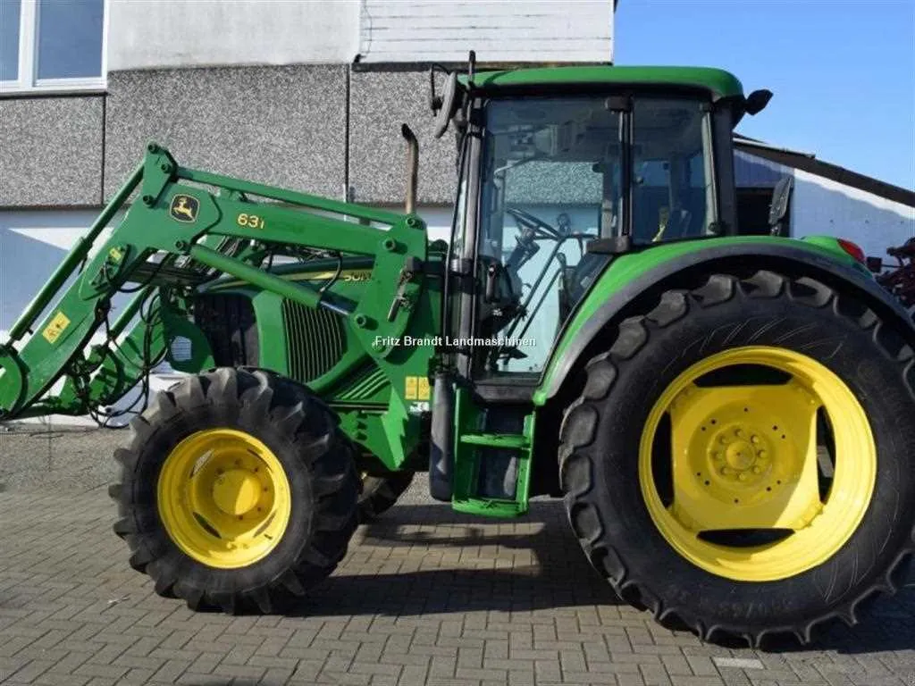 specs on 6220 john deere tractor