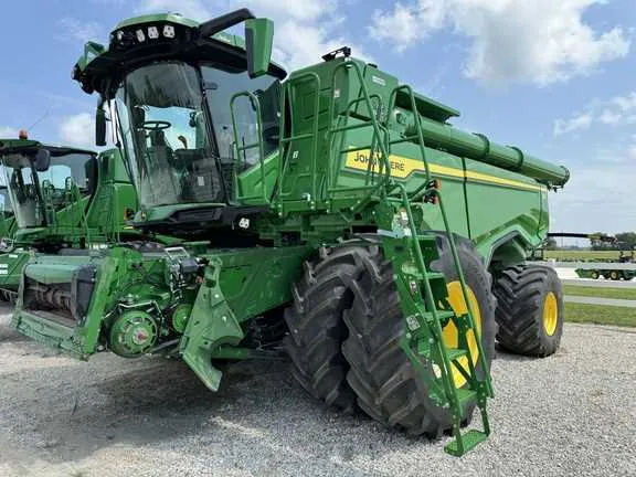 x9 john deere combine specs