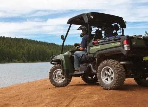 john deere gator 825i oil specs