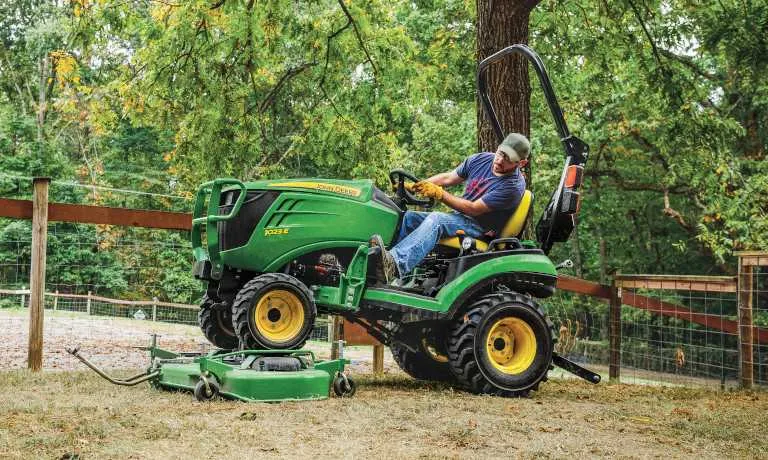1025e john deere specs
