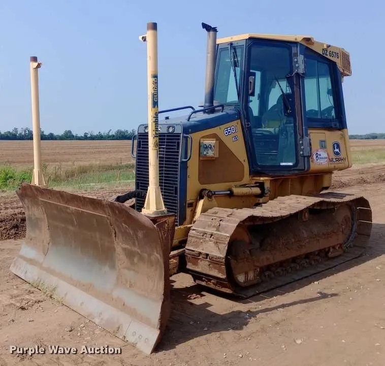 john deere 650j specs