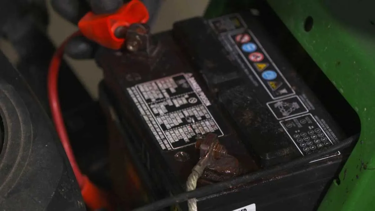 john deere gator battery specs