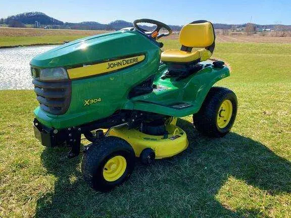 john deere x304 2010 specs