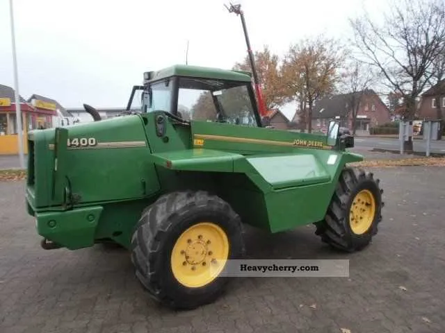 2000 john deere 4400 specs