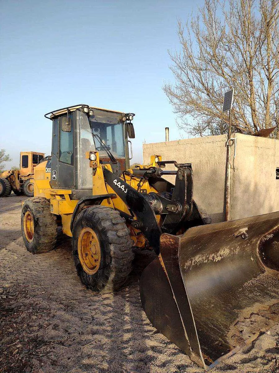 john deere 444c specs