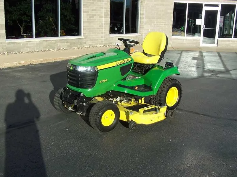 john deere x750 spec