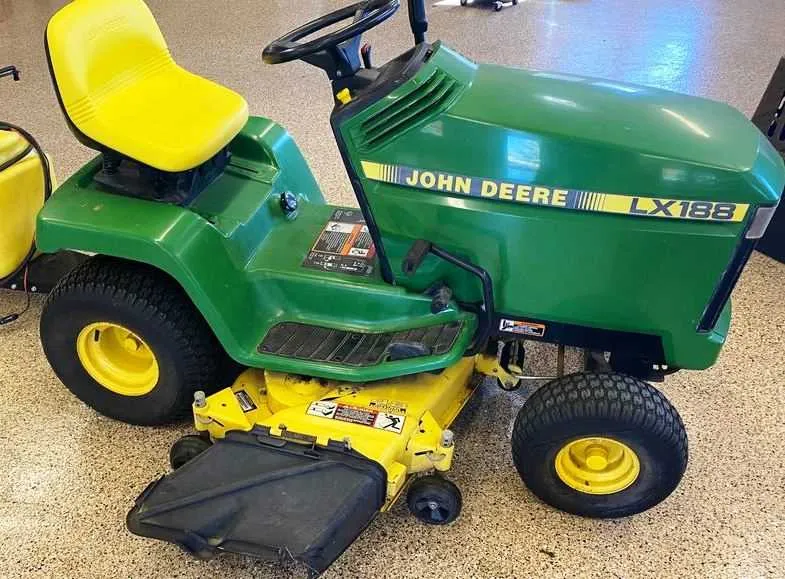 john deere lawn mower lx188 engine spec