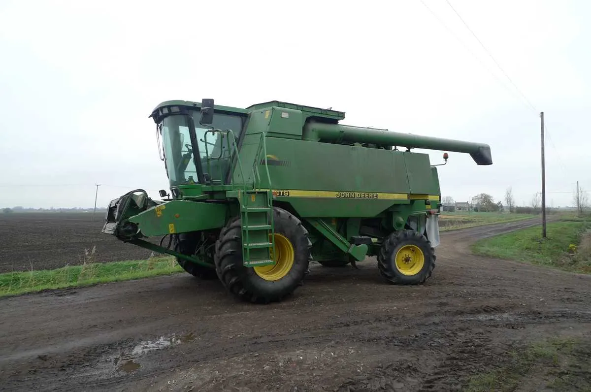 john deere cts combine specs