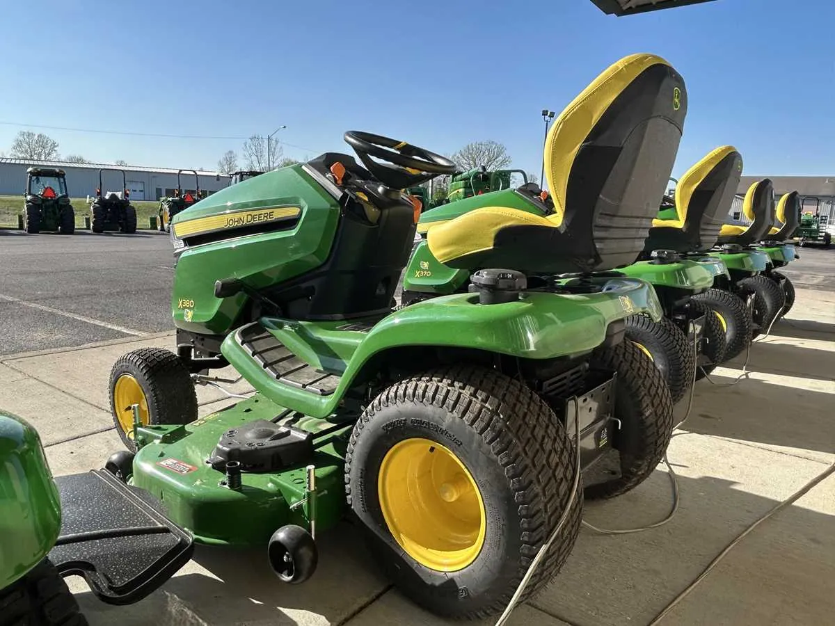 john deere x380 2023 specs