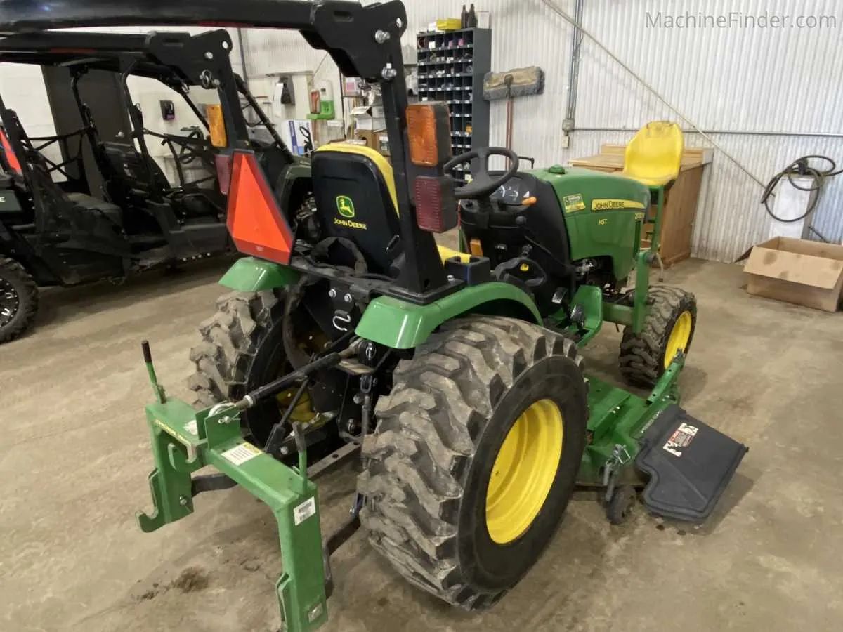 2013 john deere 2032r specs