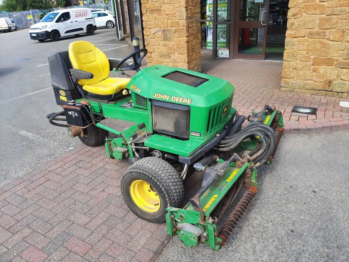 gt235 john deere specs