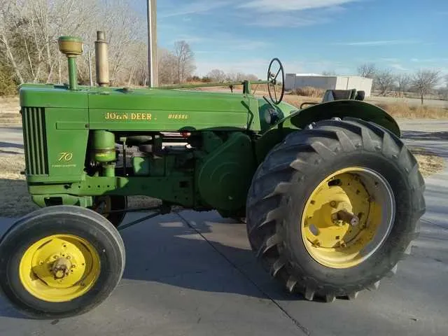70 hp john deere specs