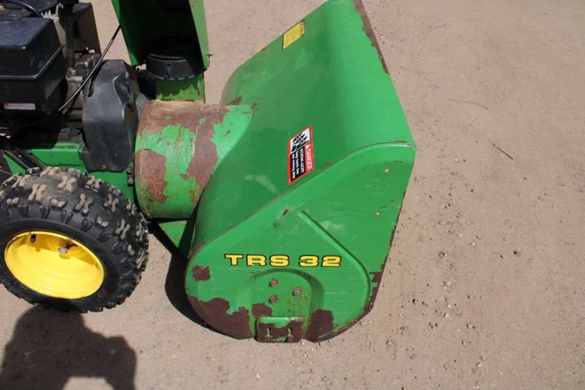 john deere trs32 snowblower specs