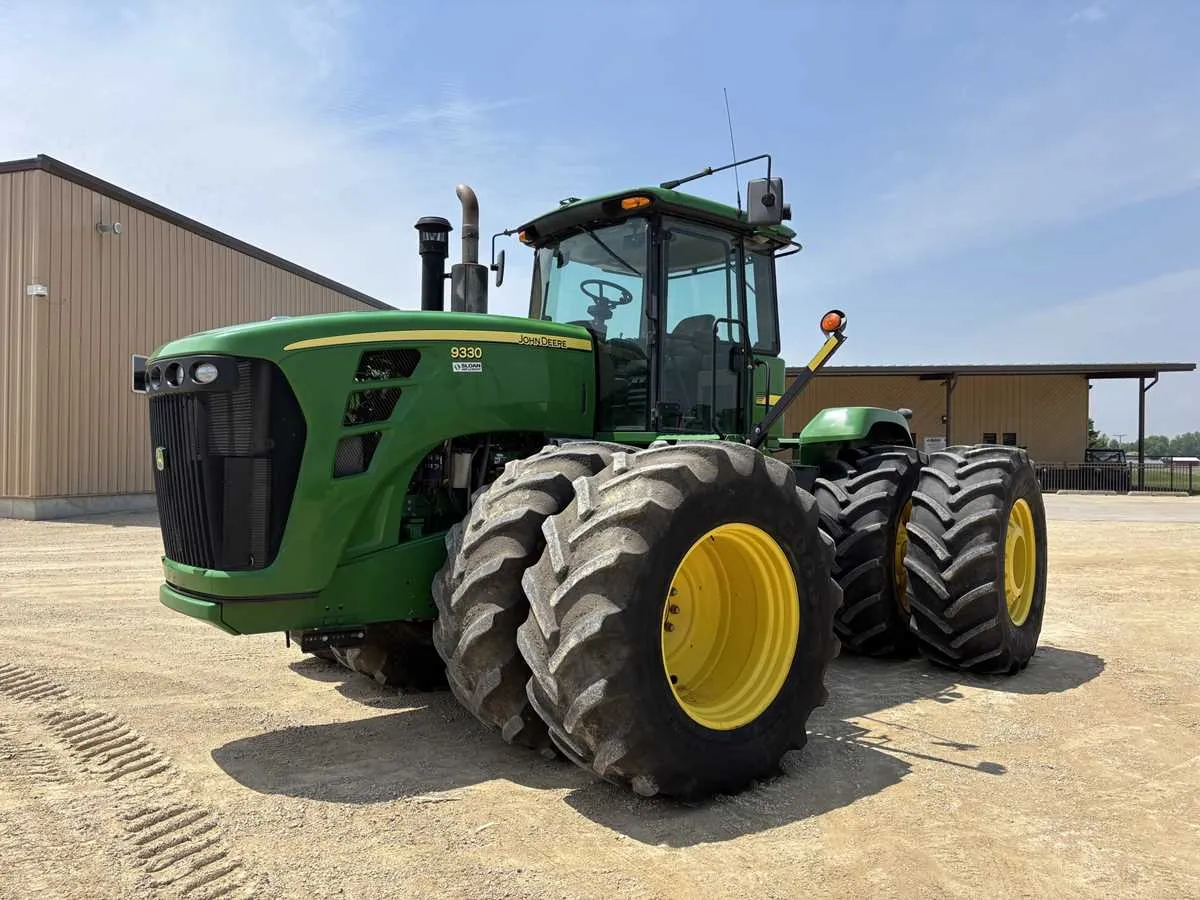 john deere 9330 tractor specs