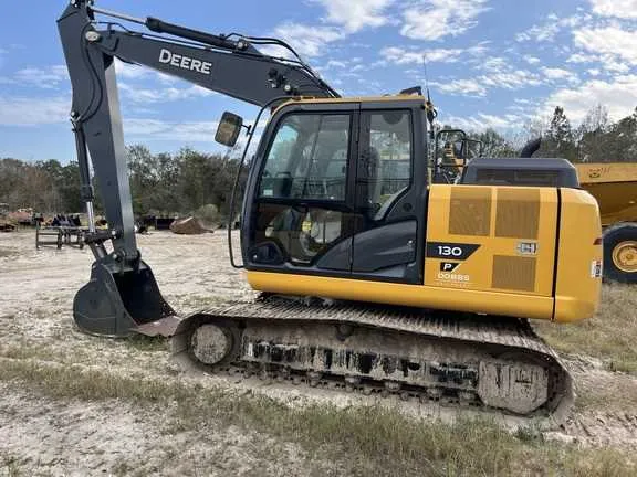 john deere 130 how long is it spec