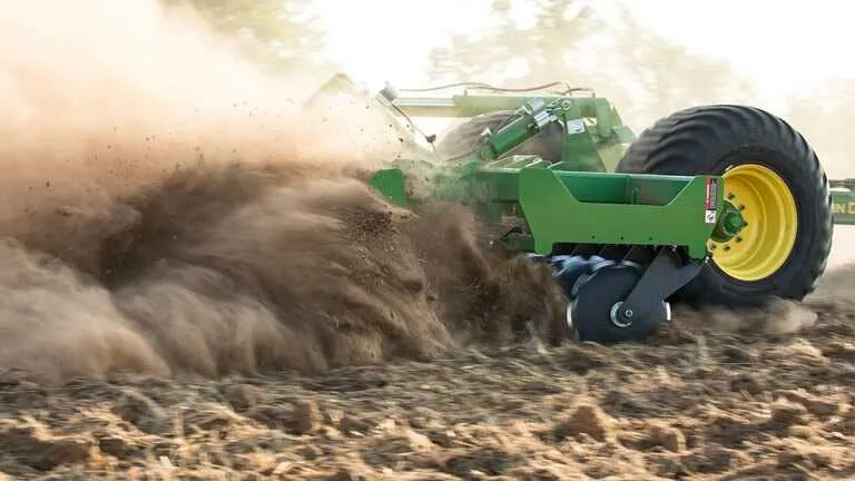 john deere 630 disc specs