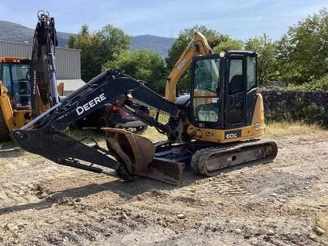 2014 john deere 60g specs