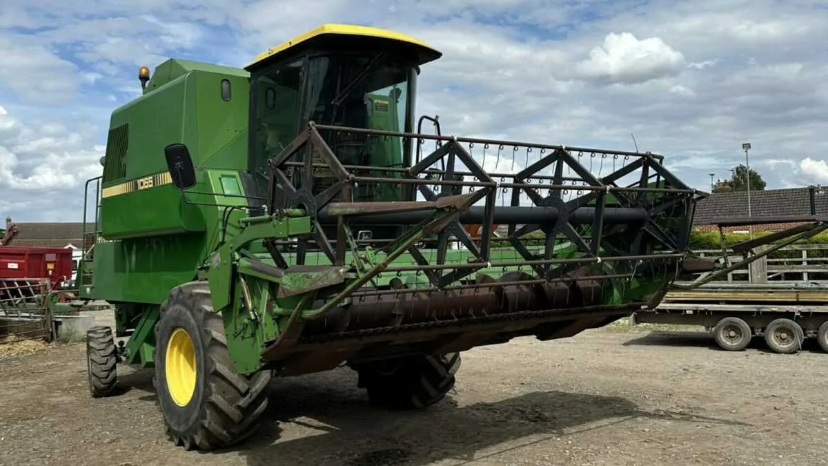 john deere 1075 combine specs