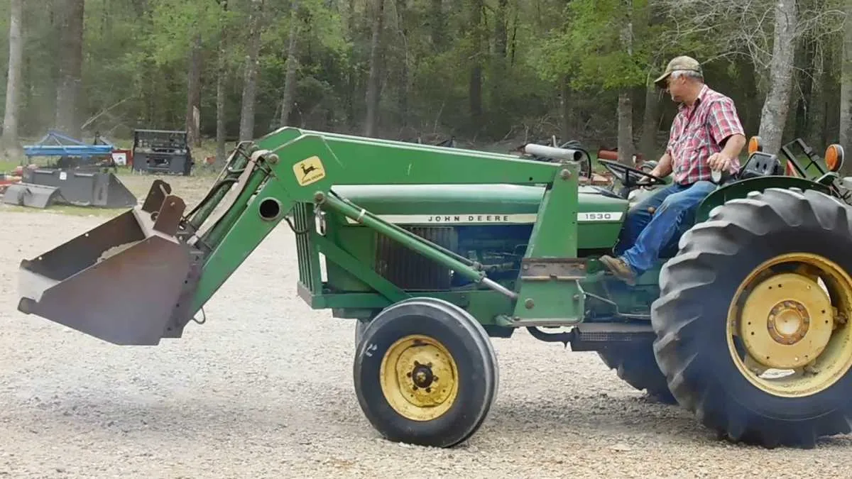 john deere 1530 utility tractor specs