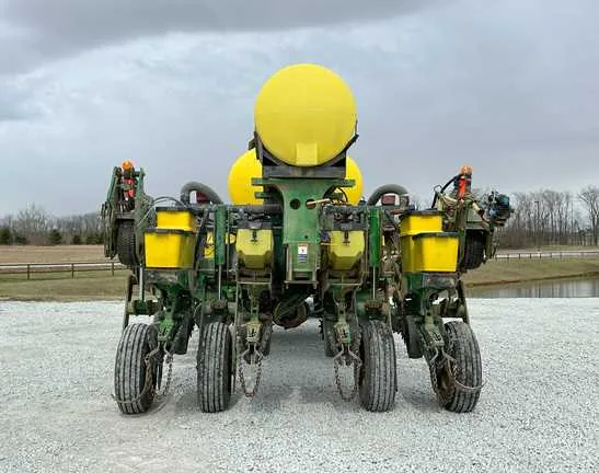 john deere 1770 12 row planter specs