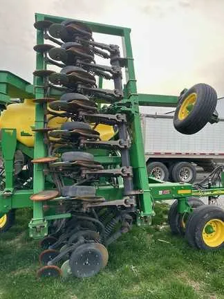 john deere 1990 air drill specs