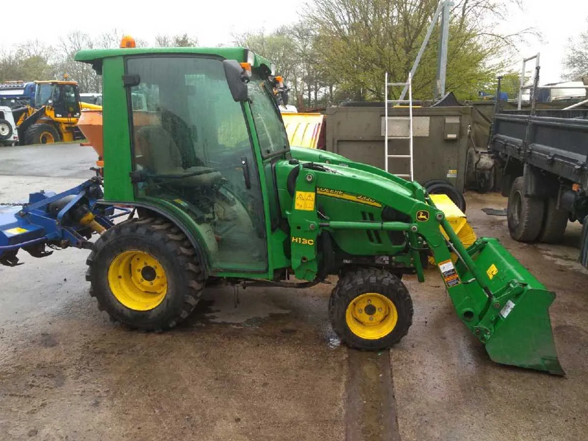 john deere 2320 hst specs